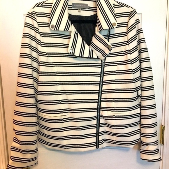 Women’s Bagatelle jacket XL. Front zipper long sleeves with zippers fully lined. - Picture 1 of 7